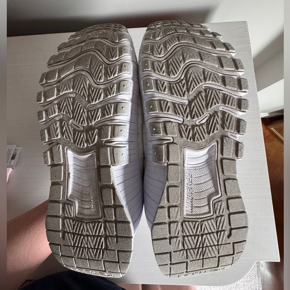 Nike 10 Women’s Metcon Free Platinum White - Picture 5 of 7